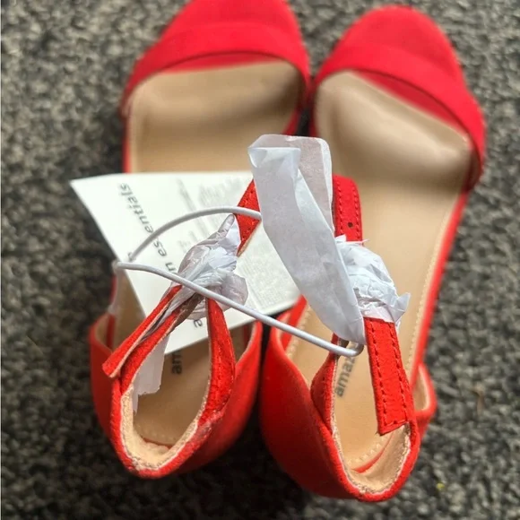 Red High Heel Shoes - Picture 10 of 13